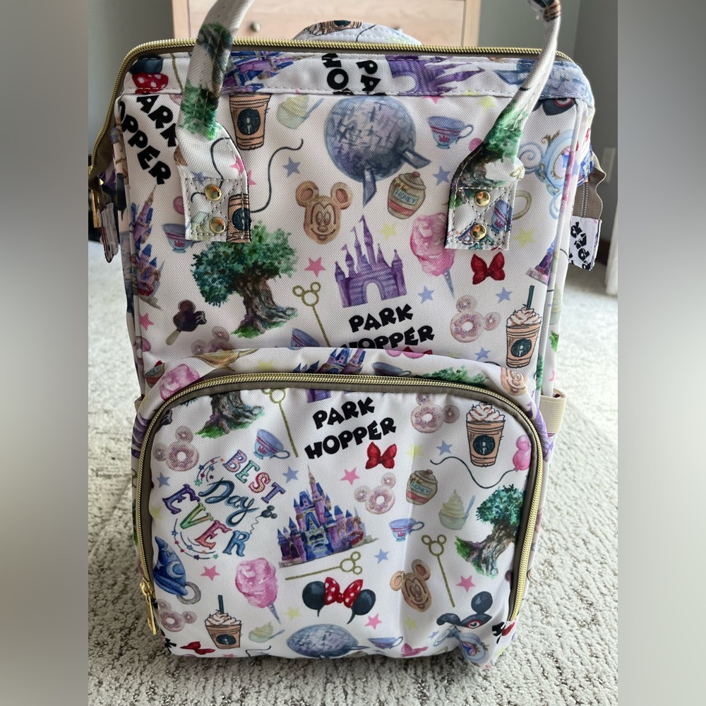 NWOT Disney themed park hopper bag.
